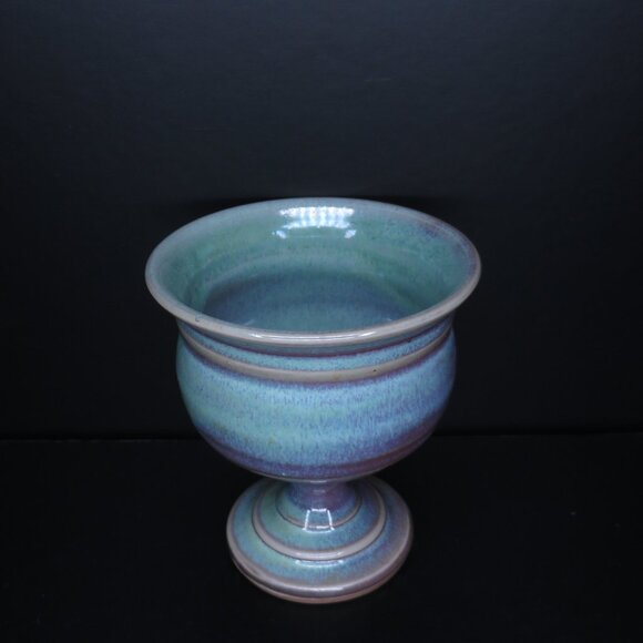 Handmade Footed Ceramic Dish - Picture 5 of 6